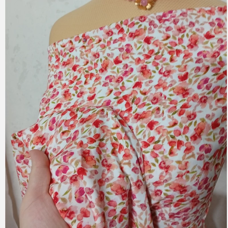 پارچه بهاره تابستانه نخی دبی (کد 221)