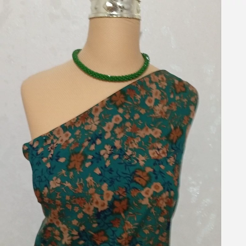 پارچه بهاره تابستانه نخی نخ آلمان (کد 213 )